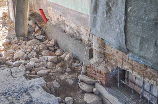 Structural Underpinning in Northville